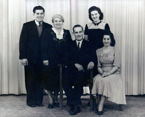 Stefano Mandile family